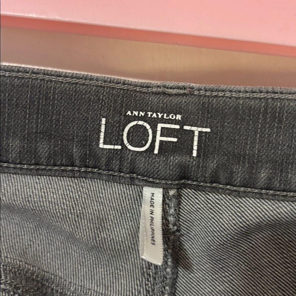 LOFT Women's Dark Gray Skinny Jeans - Picture 3 of 4